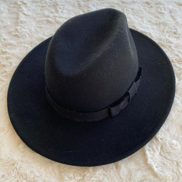 G.H. Bass & Co. Women's 100% Wool Black Hat Wide Brim Fedora Ribbon One Size - Picture 1 of 9